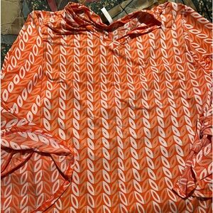 Beautiful orange/white top. Cascading sleeves. Size 5x. $30
